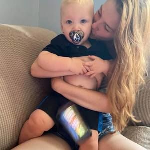 Meet your Posher, Rebecca